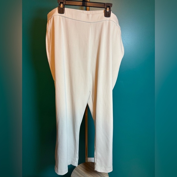 Susan Graver Pants - Susan Graver Cream Ankle Cropped Pants